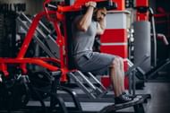 Hack squats. (Image via Freepik)